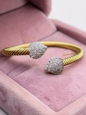 SS Cable Bracelet With Crystal Hearts